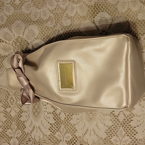 Jentry Kelley Makeup Bag - Picture 3 of 7